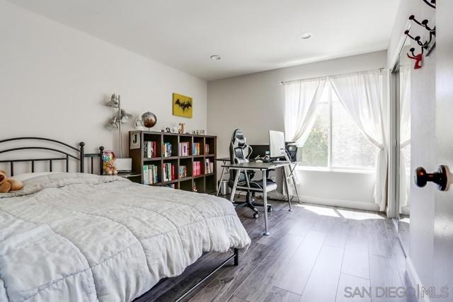 MLS #250025290SD image #24