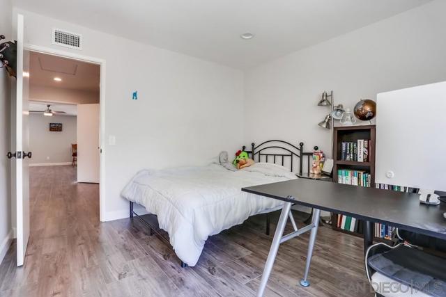 MLS #250025290SD image #25