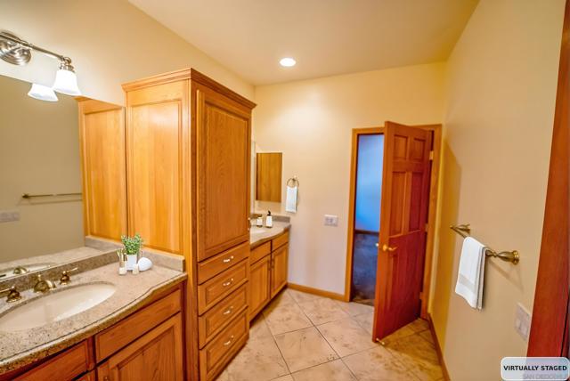 MLS #250025543SD image #11