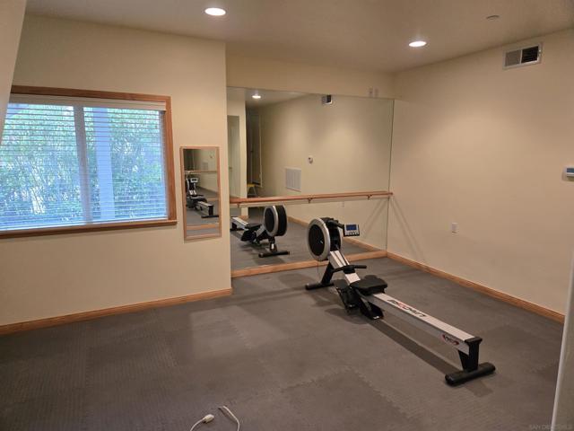 MLS #250025543SD image #18