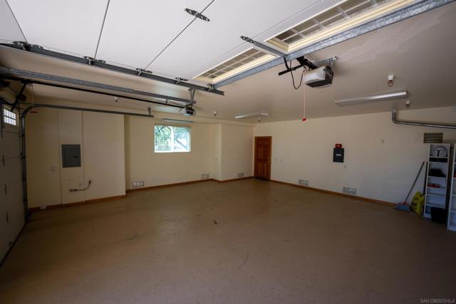 MLS #250025543SD image #19