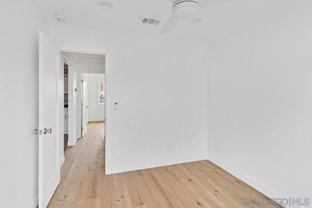 MLS #250026167SD image #10