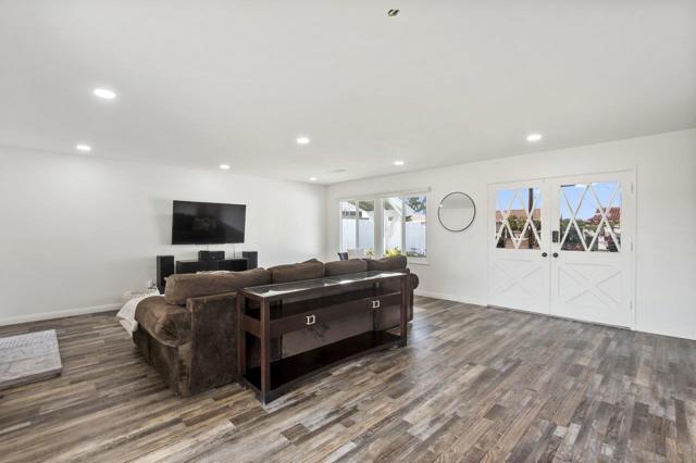 MLS #250026192SD image #10