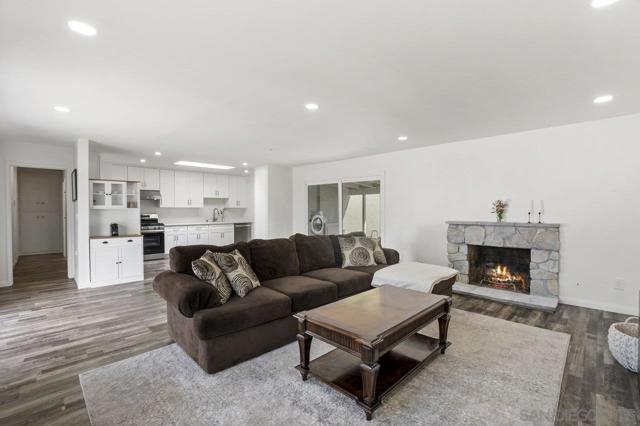 MLS #250026192SD image #13