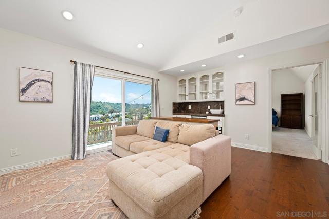 MLS #250026381SD image #32