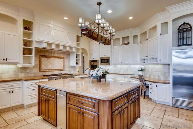 MLS #250027229SD image #10