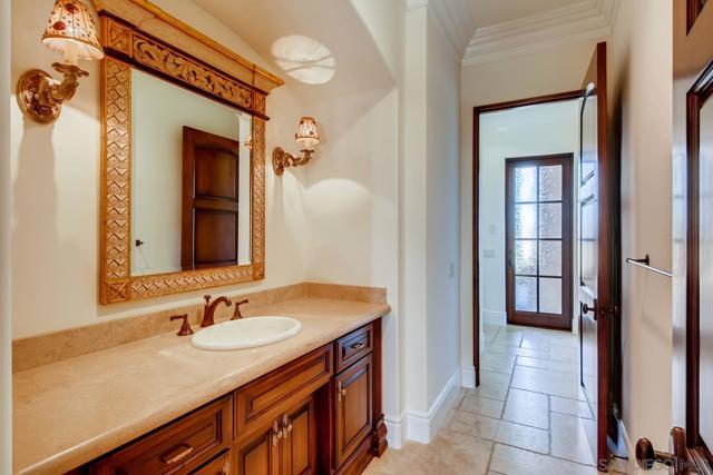 MLS #250027229SD image #17