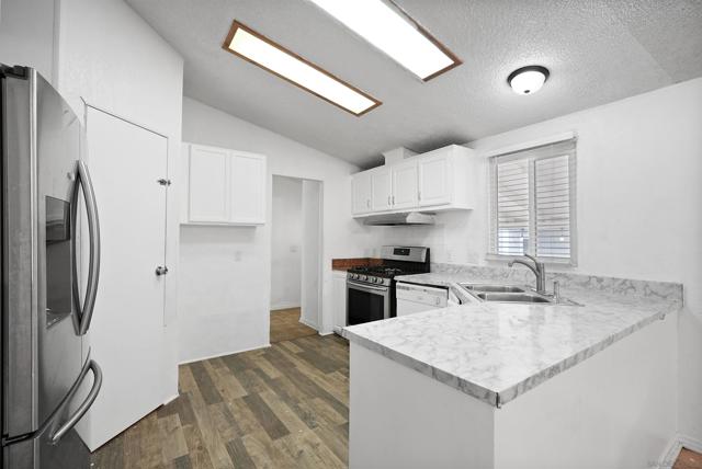 MLS #250027304SD image #1