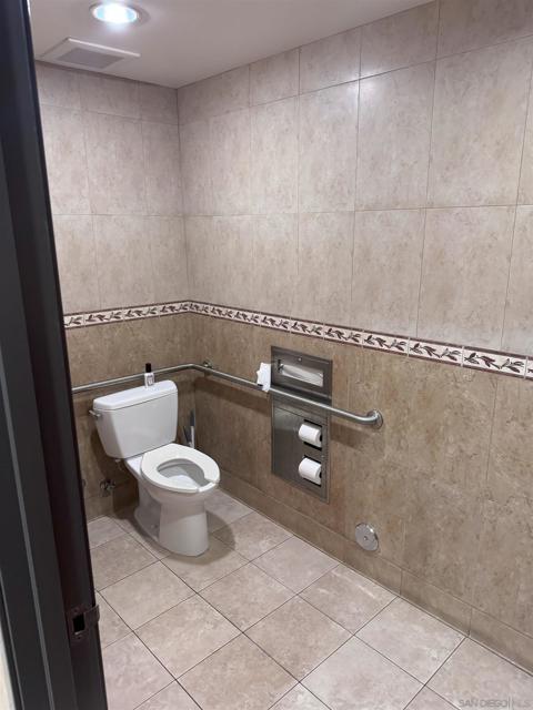 MLS #250028048SD image #29