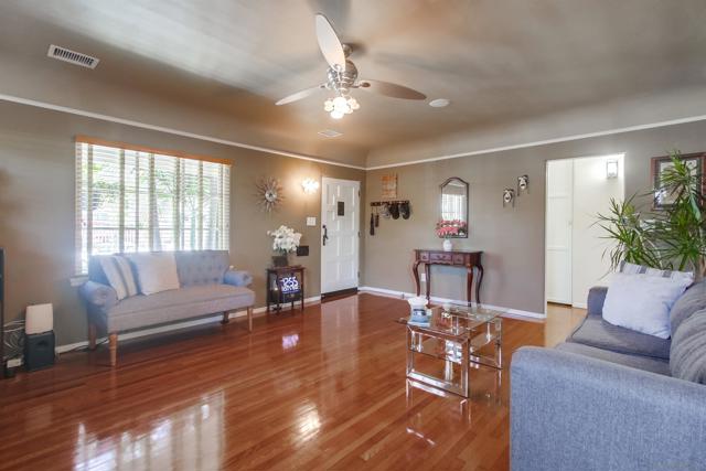 MLS #250028357SD image #9