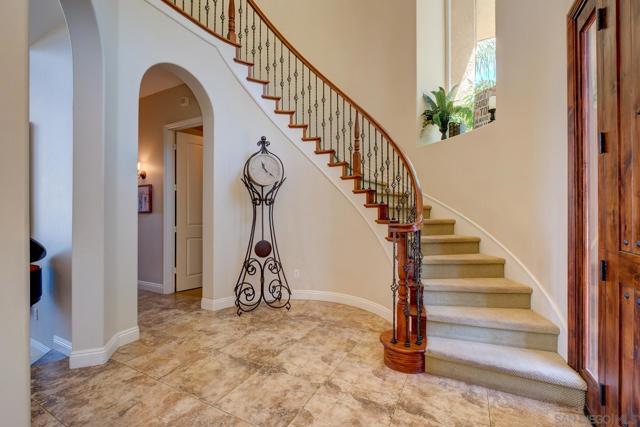 MLS #250028551SD image #16