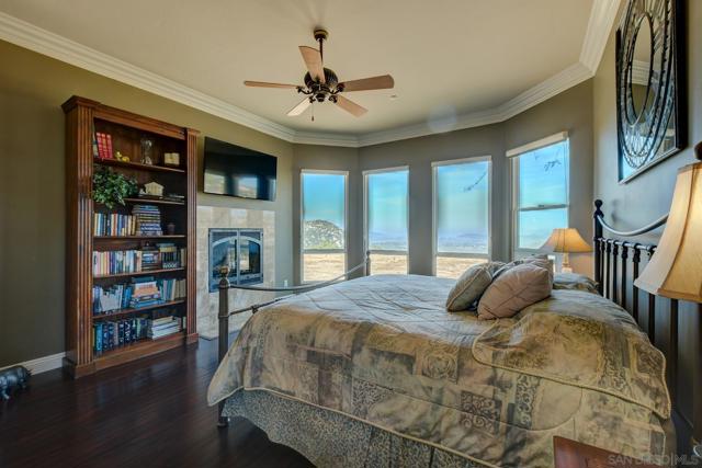 MLS #250028551SD image #20