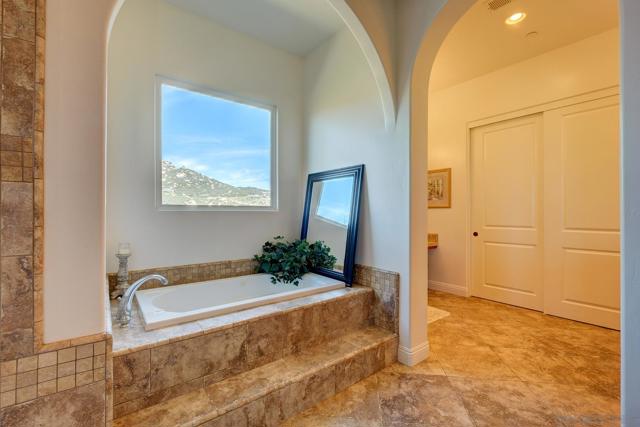 MLS #250028551SD image #22