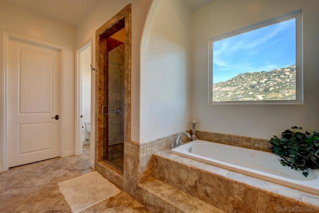 MLS #250028551SD image #24