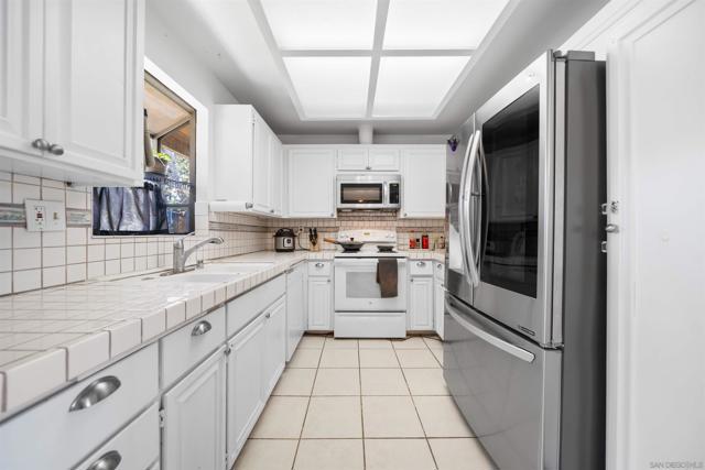 MLS #250028668SD image #12