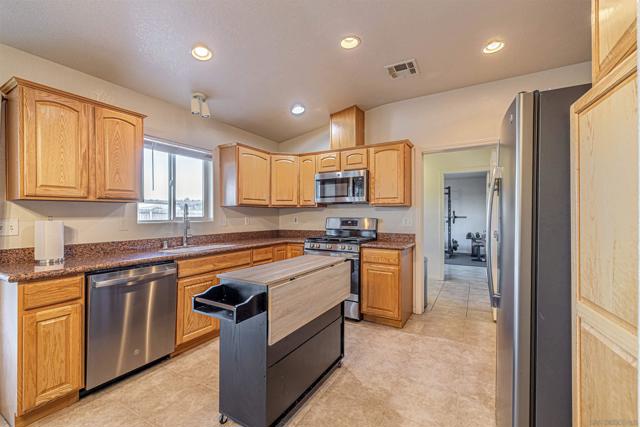 MLS #250028902SD image #5