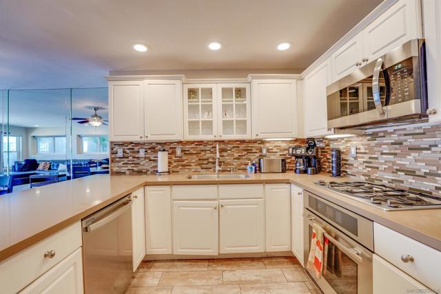 MLS #250030110SD image #21