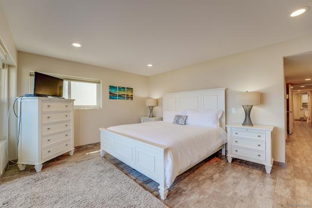 MLS #250030110SD image #31