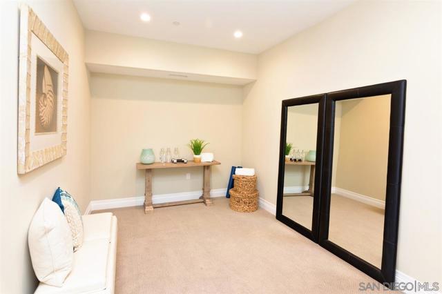 MLS #250030302SD image #16