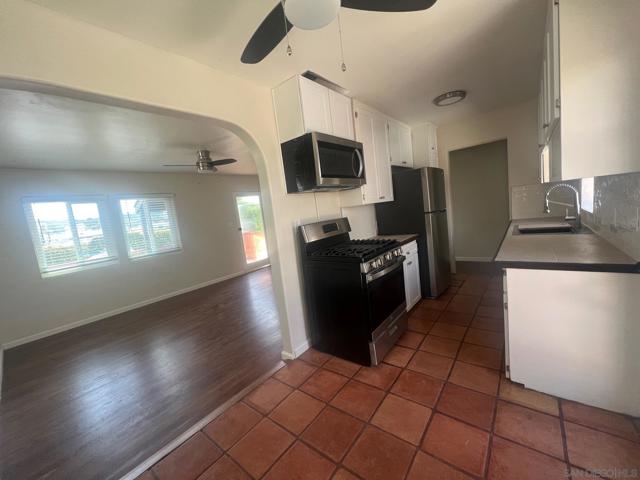 MLS #250030745SD image #4