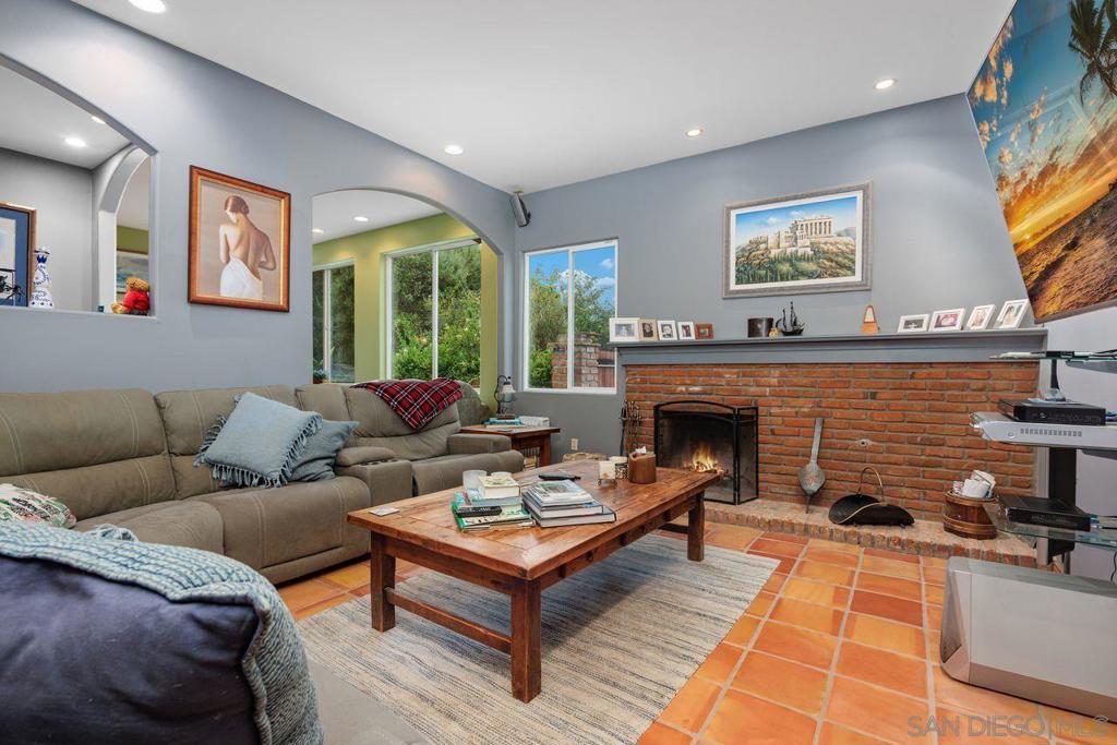 MLS #250030844SD image #32