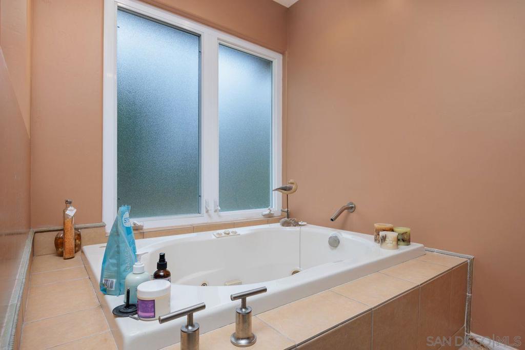 MLS #250030844SD image #40