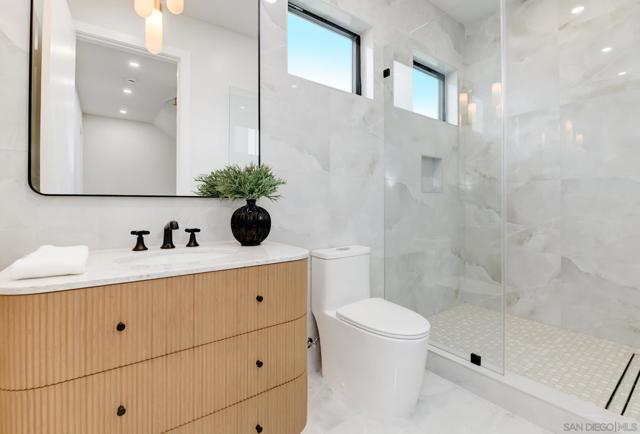 MLS #250031279SD image #14