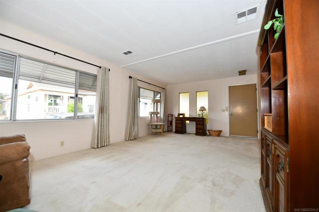 MLS #250031406SD image #4