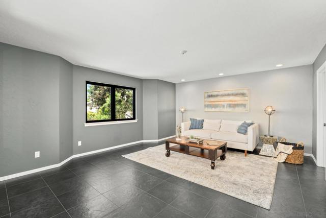 MLS #250031878SD image #36