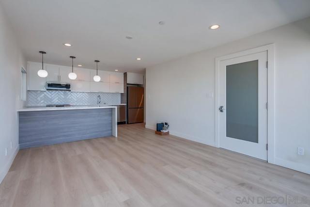 MLS #250032138SD image #10