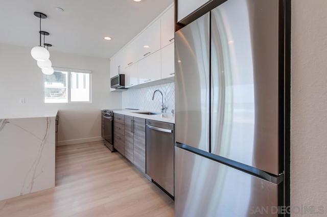 MLS #250032138SD image #13