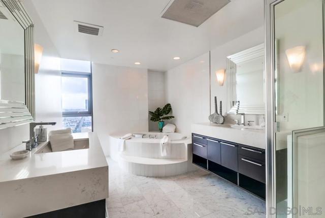 MLS #250032140SD image #36