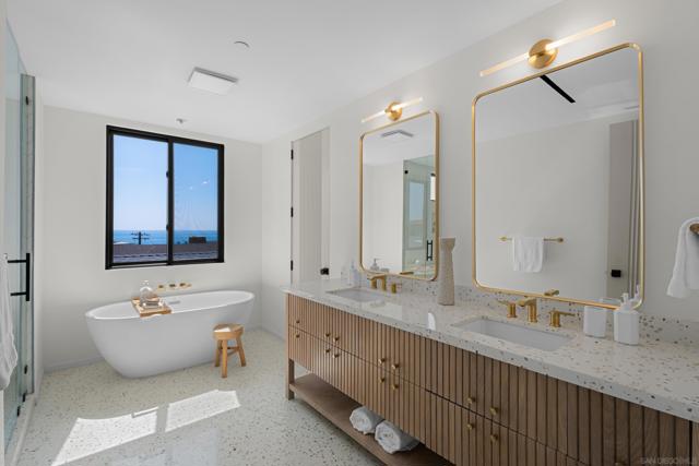 MLS #250032232SD image #16