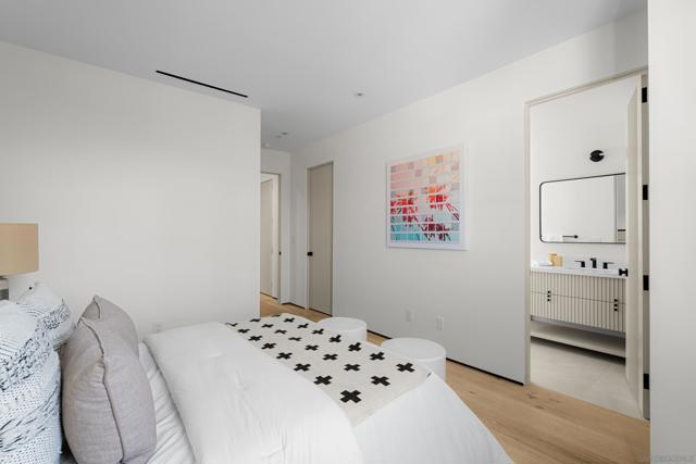 MLS #250032232SD image #23