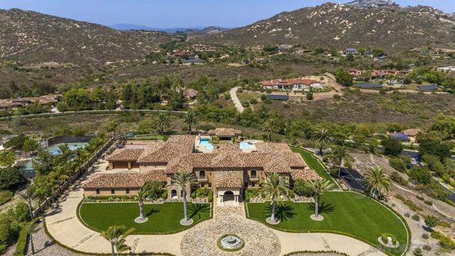 MLS #250032288SD image #1