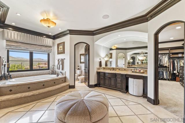 MLS #250032288SD image #34