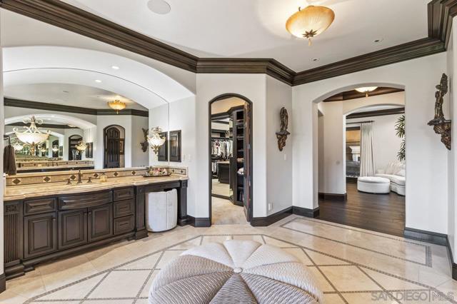 MLS #250032288SD image #35