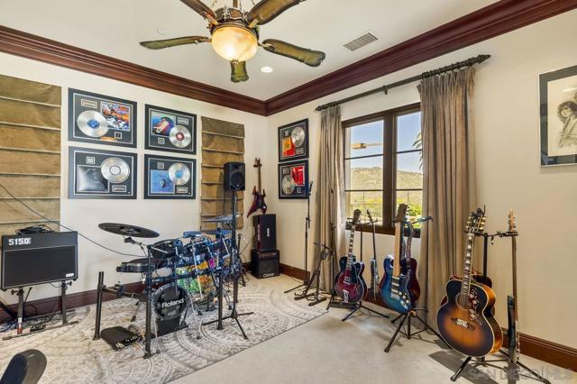 MLS #250032288SD image #55