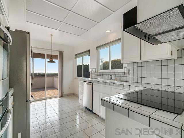 MLS #250032308SD image #17