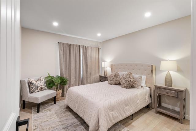 MLS #250032669SD image #16