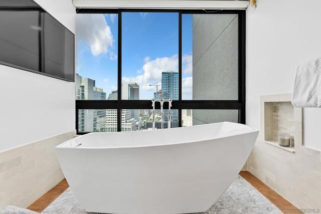 MLS #250032782SD image #35