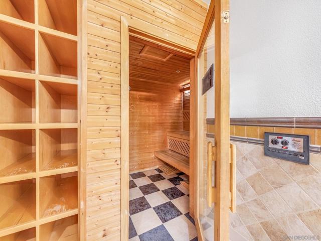 MLS #250032933SD image #21