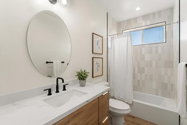 MLS #250033032SD image #1