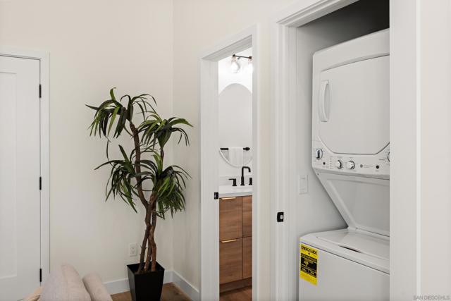 MLS #250033032SD image #2