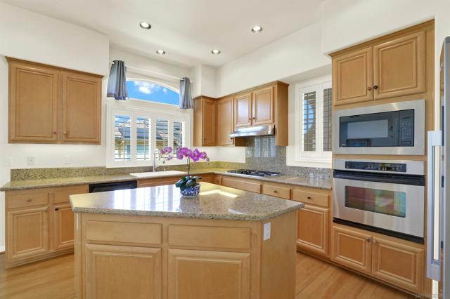 MLS #250033188SD image #5