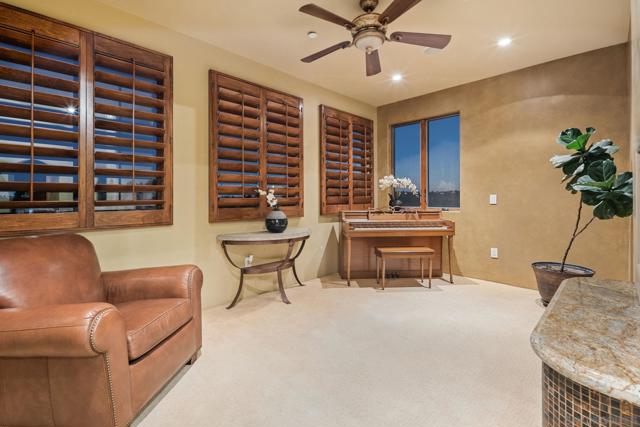 MLS #250033229SD image #21