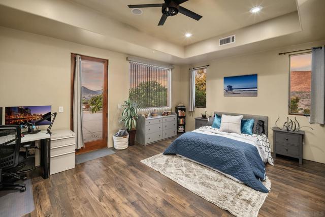 MLS #250033229SD image #38