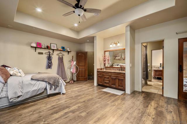 MLS #250033229SD image #41