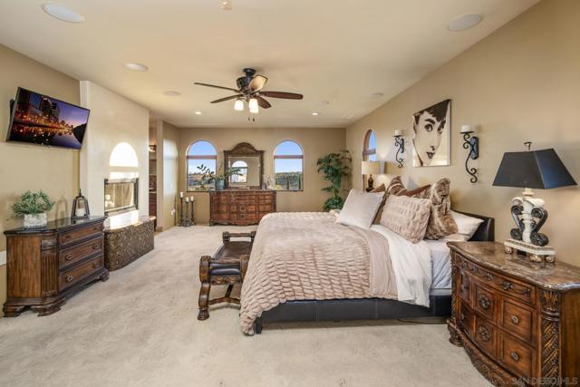 MLS #250033229SD image #54