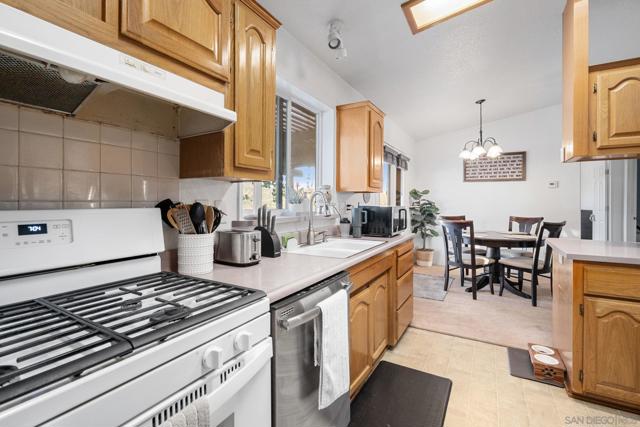 MLS #250033229SD image #67